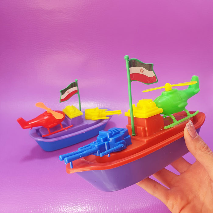 ناو و هلیکوپتر جنگی🚤