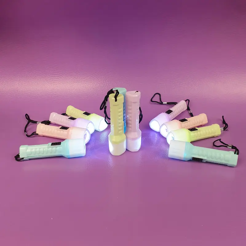 چراغ قوه مثلثی پاستلی - 3